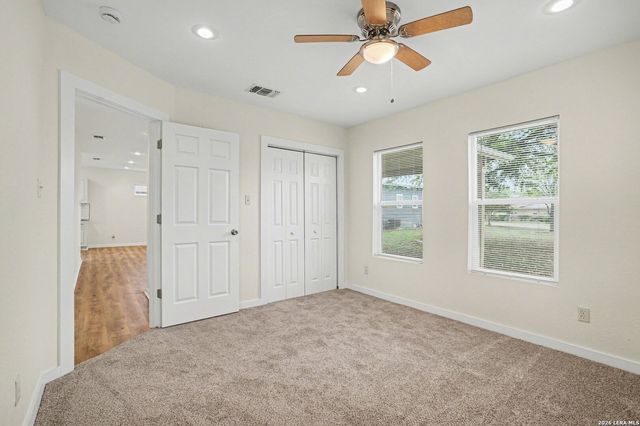 205 BALCONES HEIGHTS RD, Balcones Heights, TX 78201