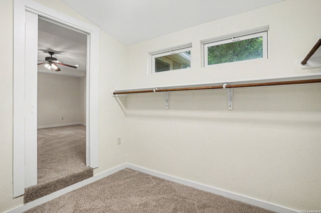 205 BALCONES HEIGHTS RD, Balcones Heights, TX 78201