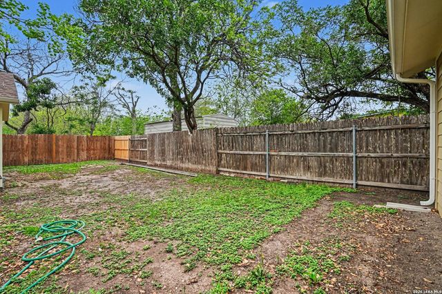 205 BALCONES HEIGHTS RD, Balcones Heights, TX 78201