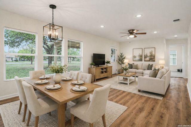 205 BALCONES HEIGHTS RD, Balcones Heights, TX 78201