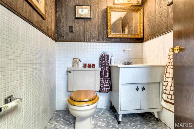 2948 Erb Road, St Louis, MO 63129