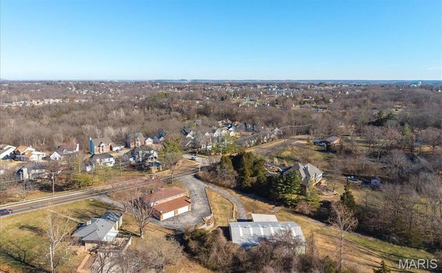 2948 Erb Road, St Louis, MO 63129