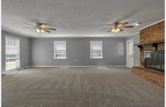 121 Old Jackson Hwy, Leoma, TN 38468