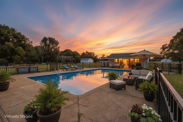 121 Old Jackson Hwy, Leoma, TN 38468