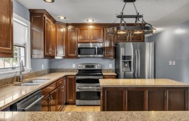 121 Old Jackson Hwy, Leoma, TN 38468