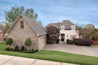 12 Cobblestone Way, Little Rock, AR 72223