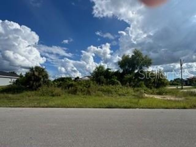 3913 14TH STREET SW, Lehigh Acres, FL 33976