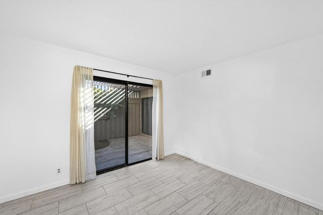 1878 E Chia Road, Palm Springs, CA 92262