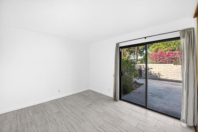 1878 E Chia Road, Palm Springs, CA 92262