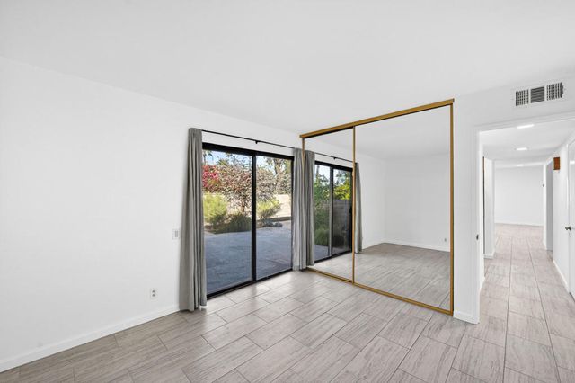 1878 E Chia Road, Palm Springs, CA 92262