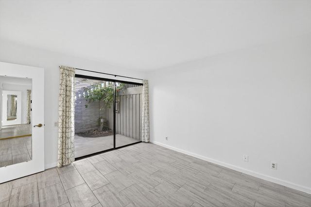 1878 E Chia Road, Palm Springs, CA 92262