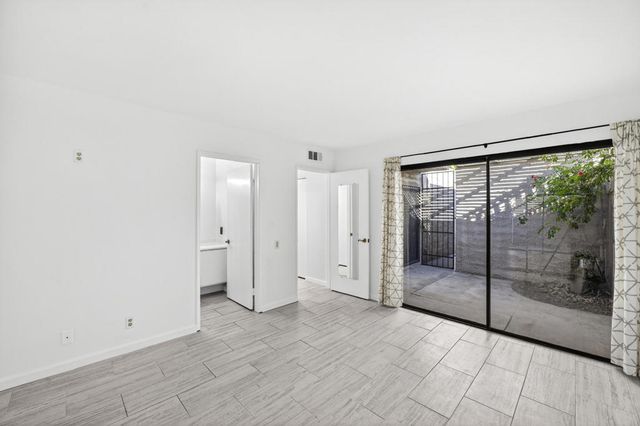 1878 E Chia Road, Palm Springs, CA 92262