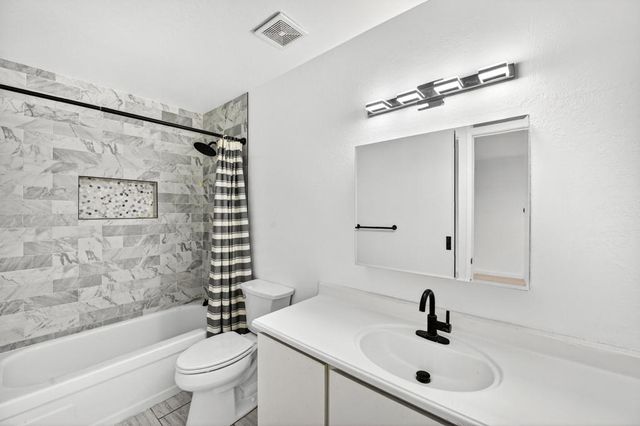 1878 E Chia Road, Palm Springs, CA 92262