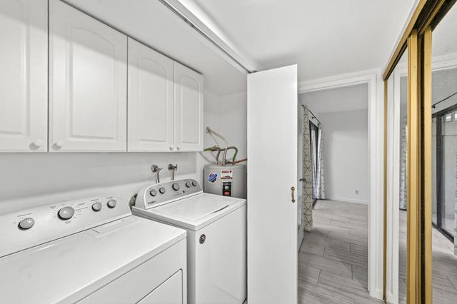 1878 E Chia Road, Palm Springs, CA 92262