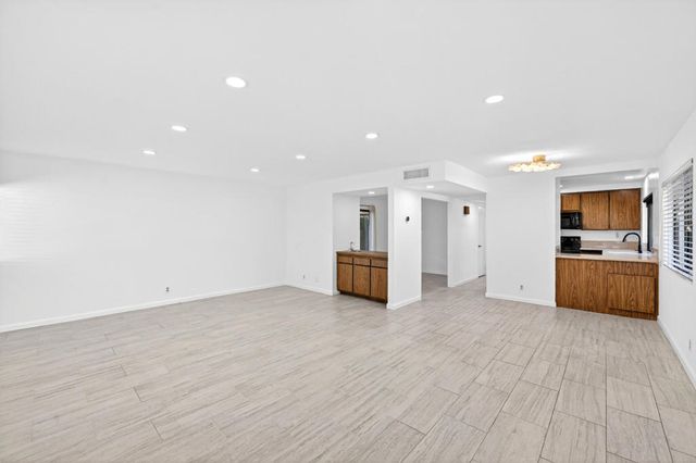 1878 E Chia Road, Palm Springs, CA 92262