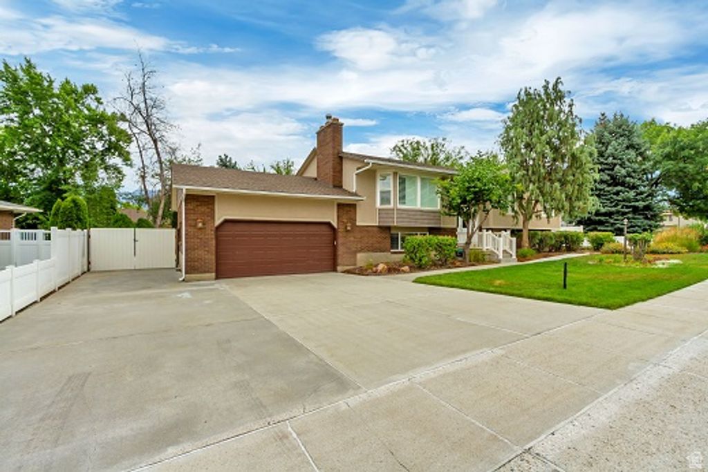 1737 E SUNRISE MEADOW DR, Sandy, UT 84093 — photo 2