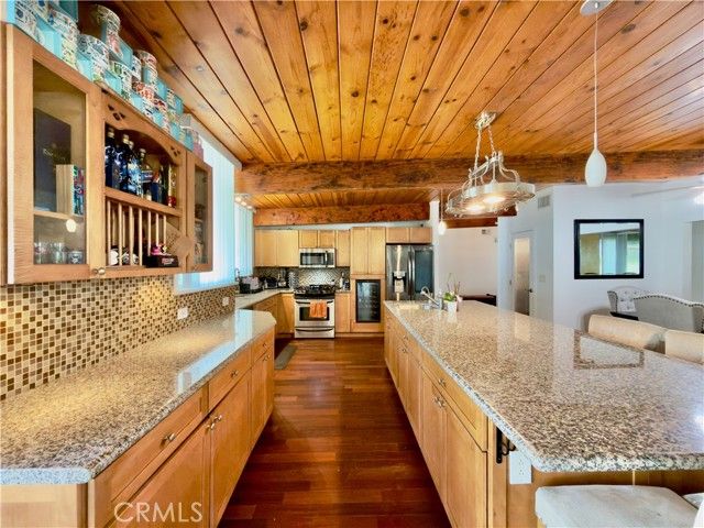 12801 Gladstone Avenue, Sylmar (los Angeles), CA 91342