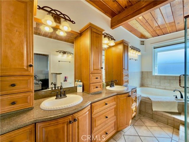 12801 Gladstone Avenue, Sylmar (los Angeles), CA 91342