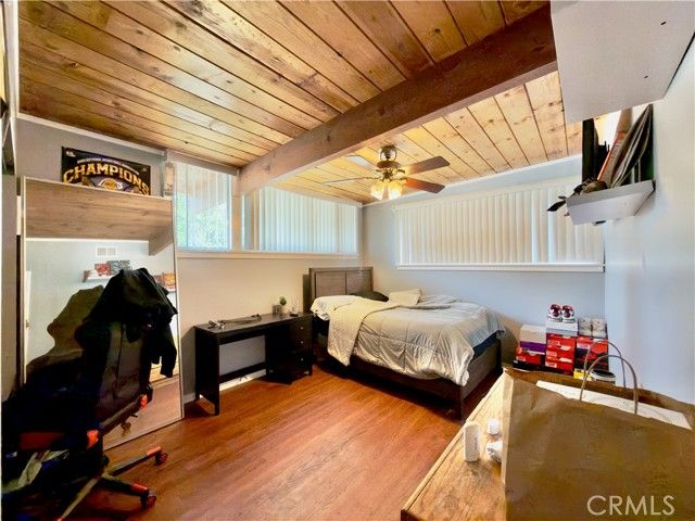 12801 Gladstone Avenue, Sylmar (los Angeles), CA 91342