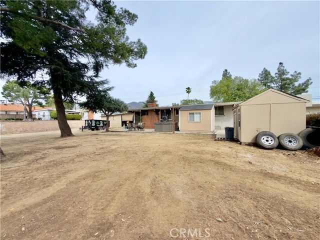 12801 Gladstone Avenue, Sylmar (los Angeles), CA 91342