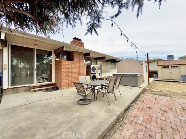 12801 Gladstone Avenue, Sylmar (los Angeles), CA 91342