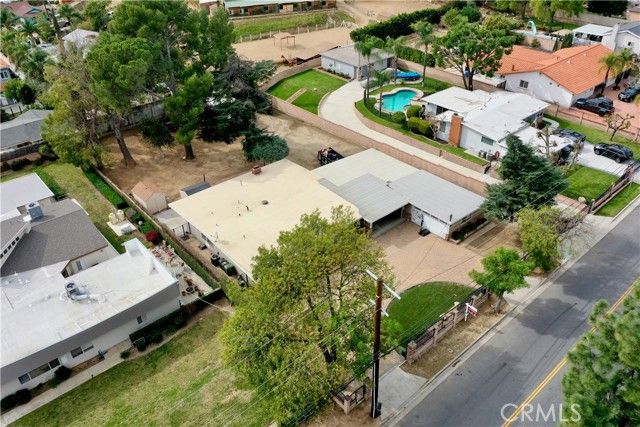 12801 Gladstone Avenue, Sylmar (los Angeles), CA 91342