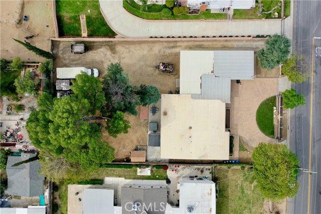 12801 Gladstone Avenue, Sylmar (los Angeles), CA 91342