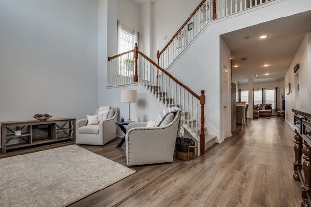 8449 Little Fawn Lane, Dallas, TX 75249