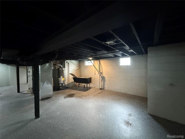 19424 Orleans Street, Highland Park, MI 48203