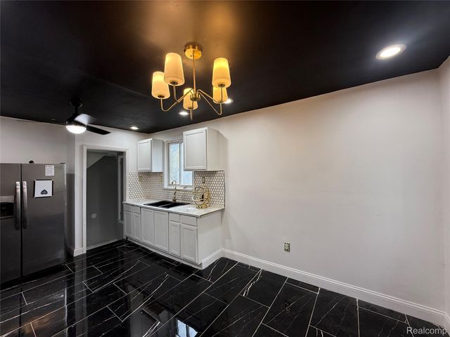 19424 Orleans Street, Highland Park, MI 48203