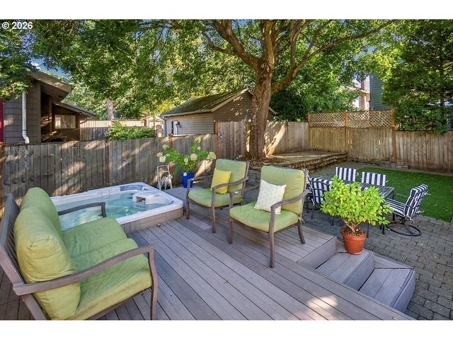 2612 Se 51ST Ave, Portland, OR 97206