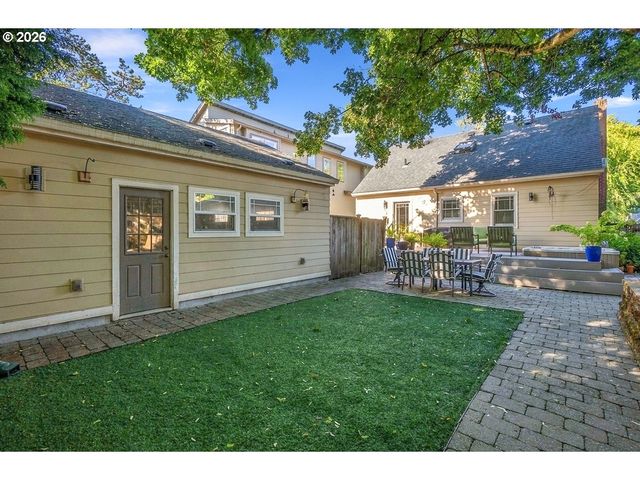 2612 Se 51ST Ave, Portland, OR 97206
