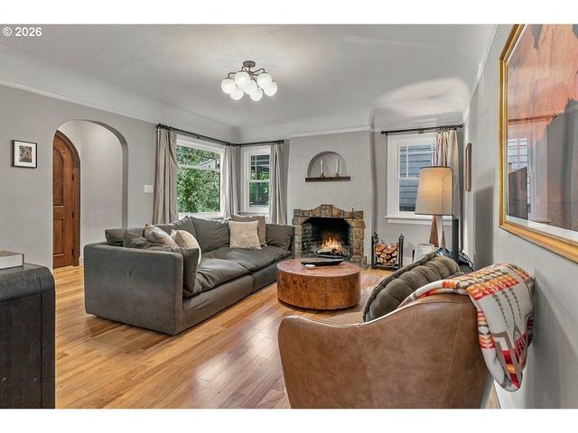 2612 Se 51ST Ave, Portland, OR 97206