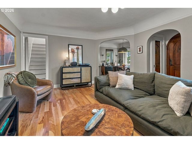 2612 Se 51ST Ave, Portland, OR 97206