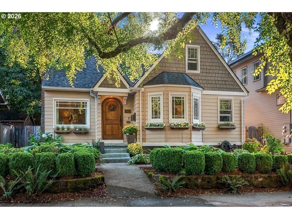2612 Se 51ST Ave, Portland, OR 97206