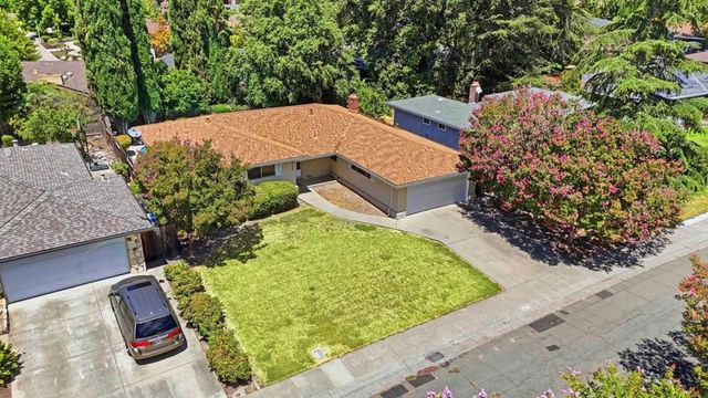 6250 Riverside Boulevard, Sacramento, CA 95831
