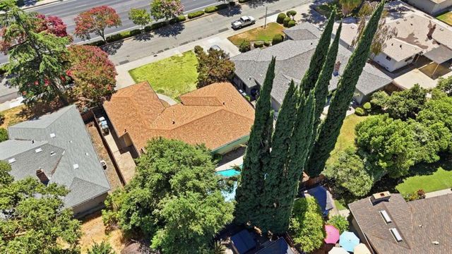 6250 Riverside Boulevard, Sacramento, CA 95831