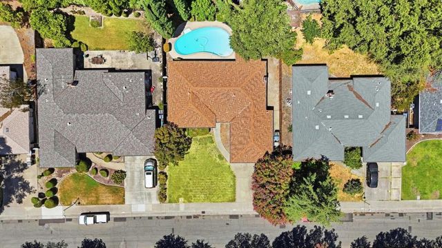 6250 Riverside Boulevard, Sacramento, CA 95831