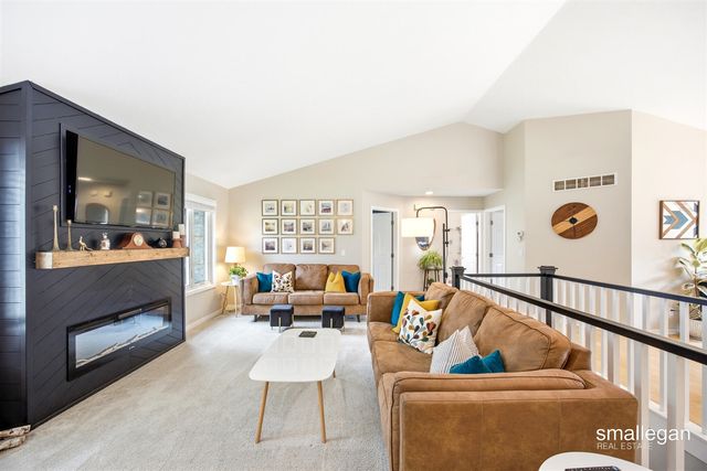 4514 Hidden Ridge Drive, Hudsonville, MI 49426