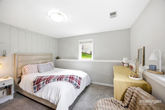 4514 Hidden Ridge Drive, Hudsonville, MI 49426
