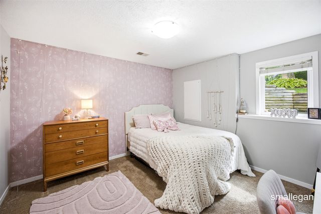 4514 Hidden Ridge Drive, Hudsonville, MI 49426