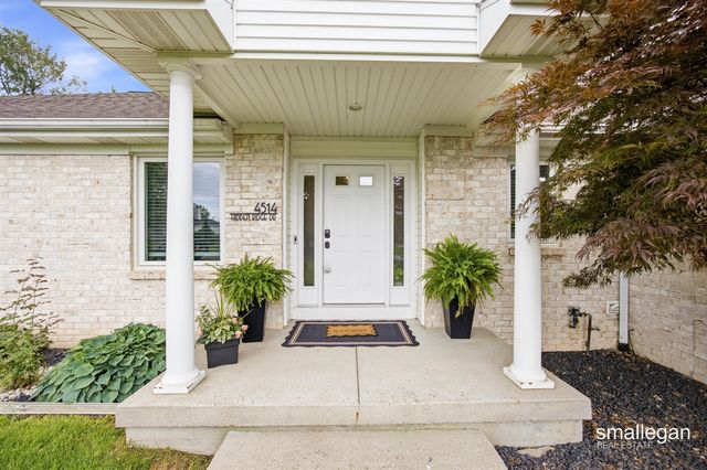 4514 Hidden Ridge Drive, Hudsonville, MI 49426
