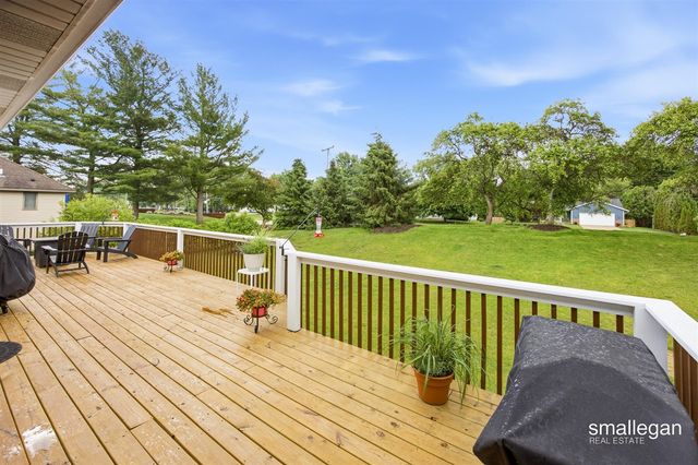 4514 Hidden Ridge Drive, Hudsonville, MI 49426