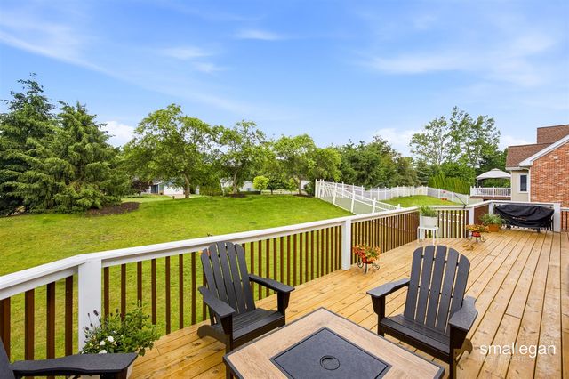 4514 Hidden Ridge Drive, Hudsonville, MI 49426