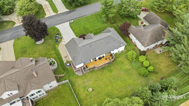 4514 Hidden Ridge Drive, Hudsonville, MI 49426