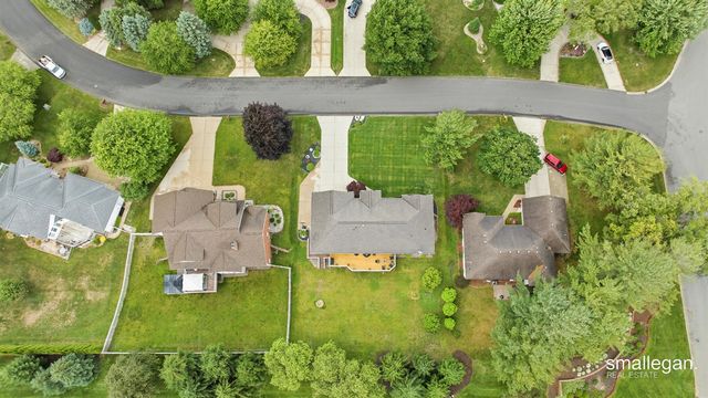 4514 Hidden Ridge Drive, Hudsonville, MI 49426