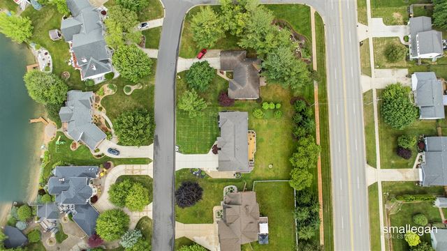 4514 Hidden Ridge Drive, Hudsonville, MI 49426