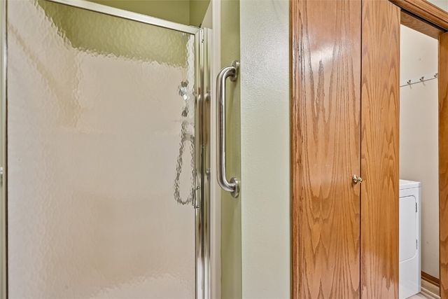 3319 Riverpointe Circle NE, Cedar Rapids, IA 52411