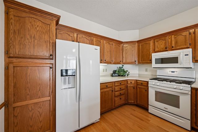 3319 Riverpointe Circle NE, Cedar Rapids, IA 52411