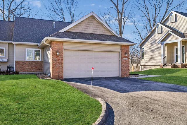 3319 Riverpointe Circle NE, Cedar Rapids, IA 52411